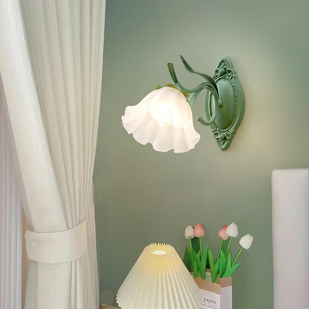 Wall Lamp Vintage Floral Glass Shade for Bedroom and Living Room-Neutral Decor