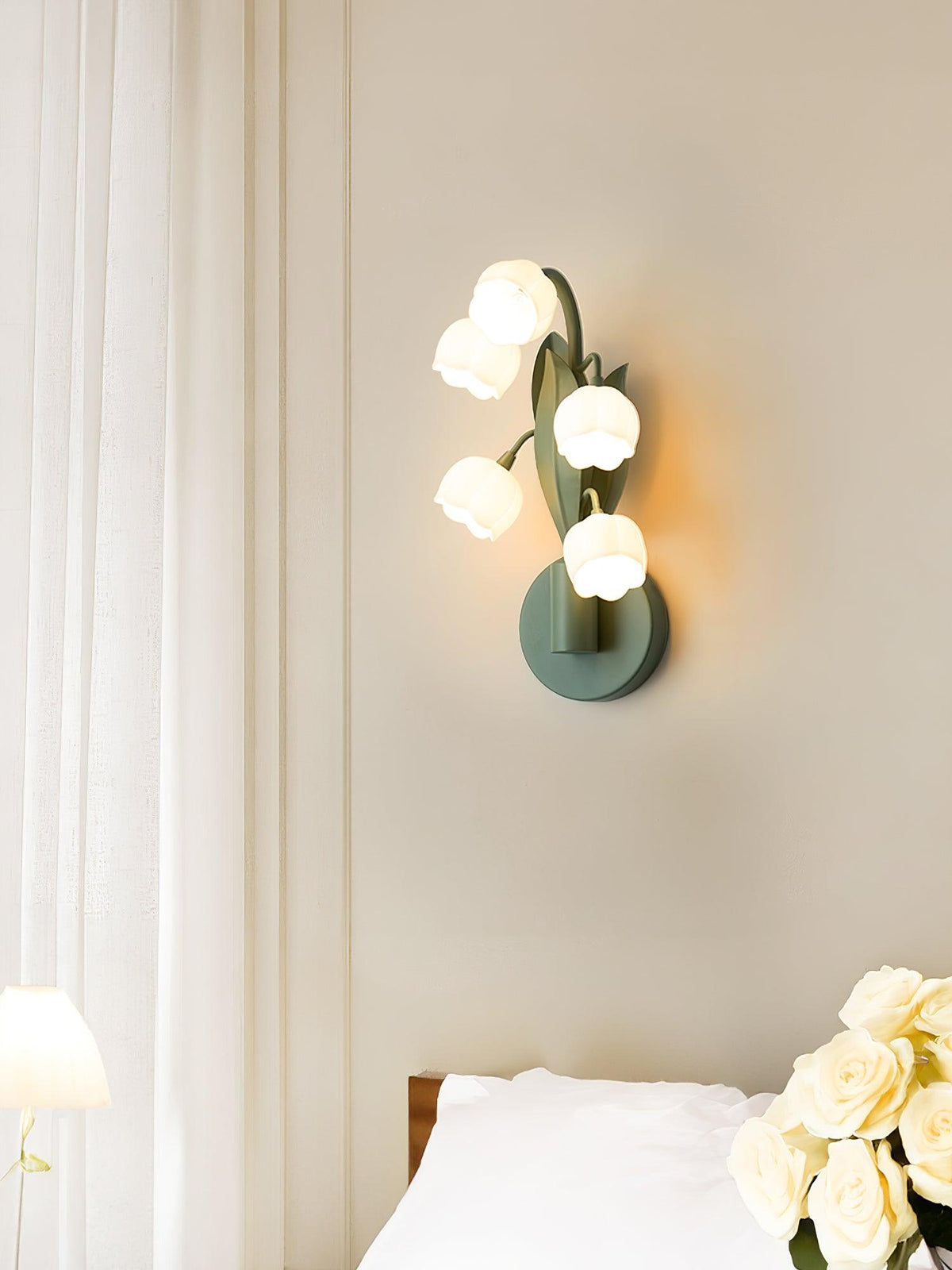 Lily Wall Lamp-Neutral Decor