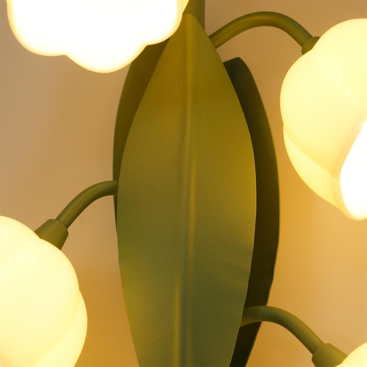Lily Wall Lamp-Neutral Decor