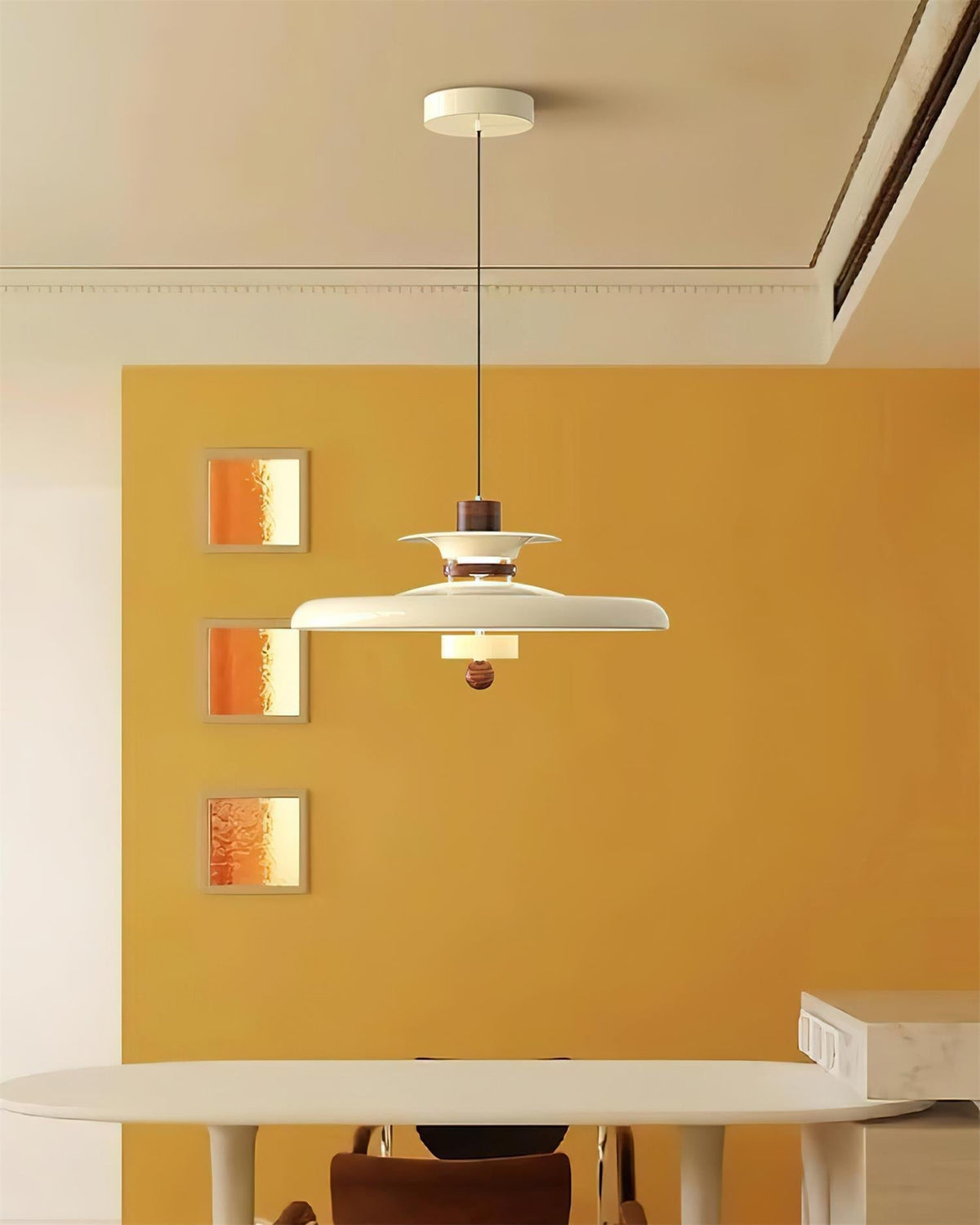 Calaleria Suspension