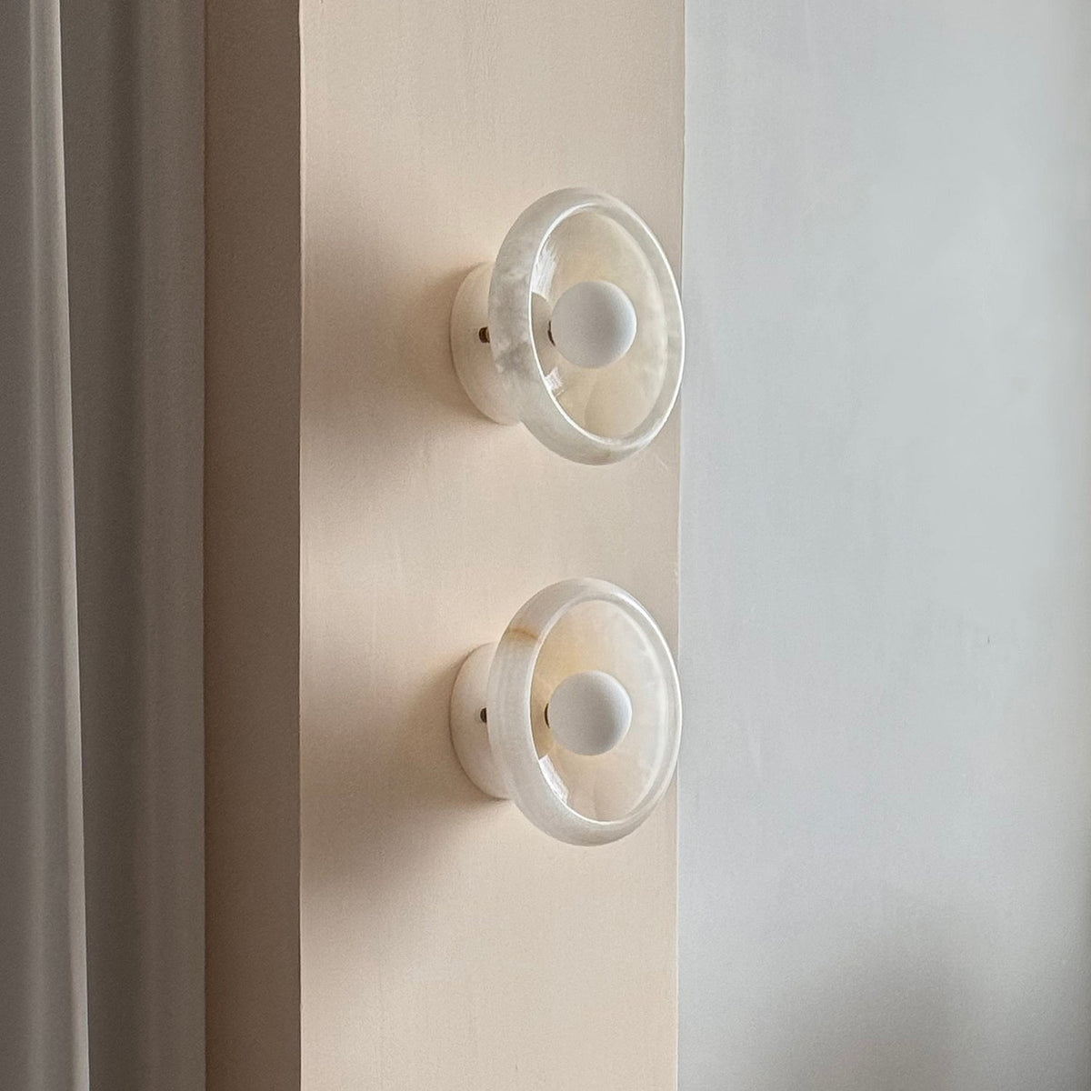 Onvix Natural Onyx Wall Light-Neutral Decor