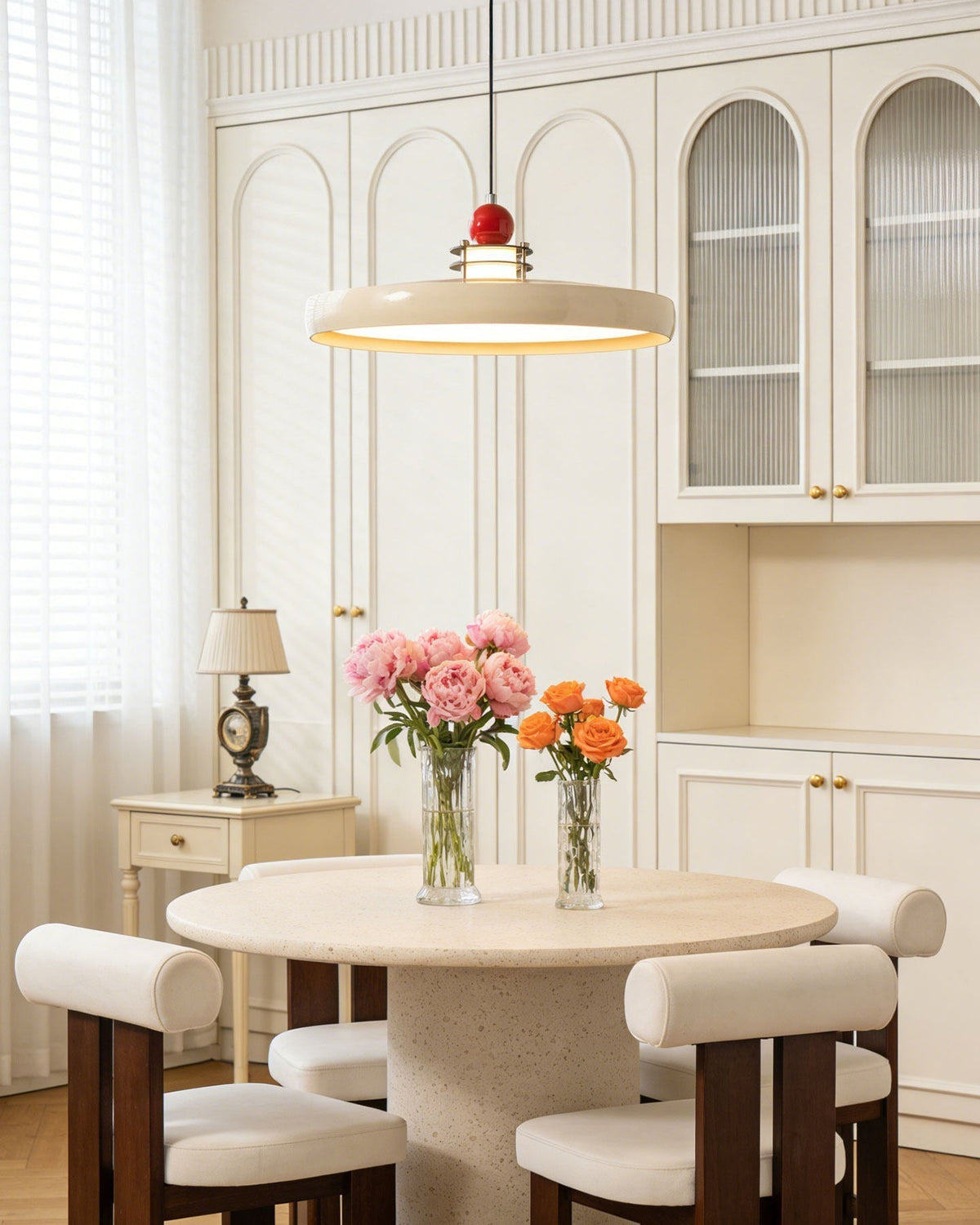 Side profile of the Sia Pendant Light, showing its slim and elegant design.