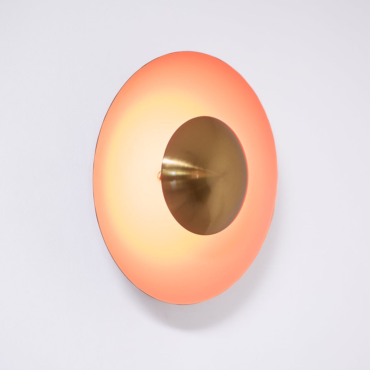 Sirixel Simplicity Glow Plug-in Wall Light-Cielum
