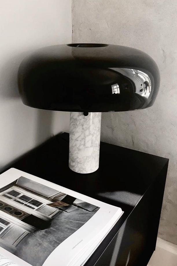 Nucleus Lampe de Table en Marbre