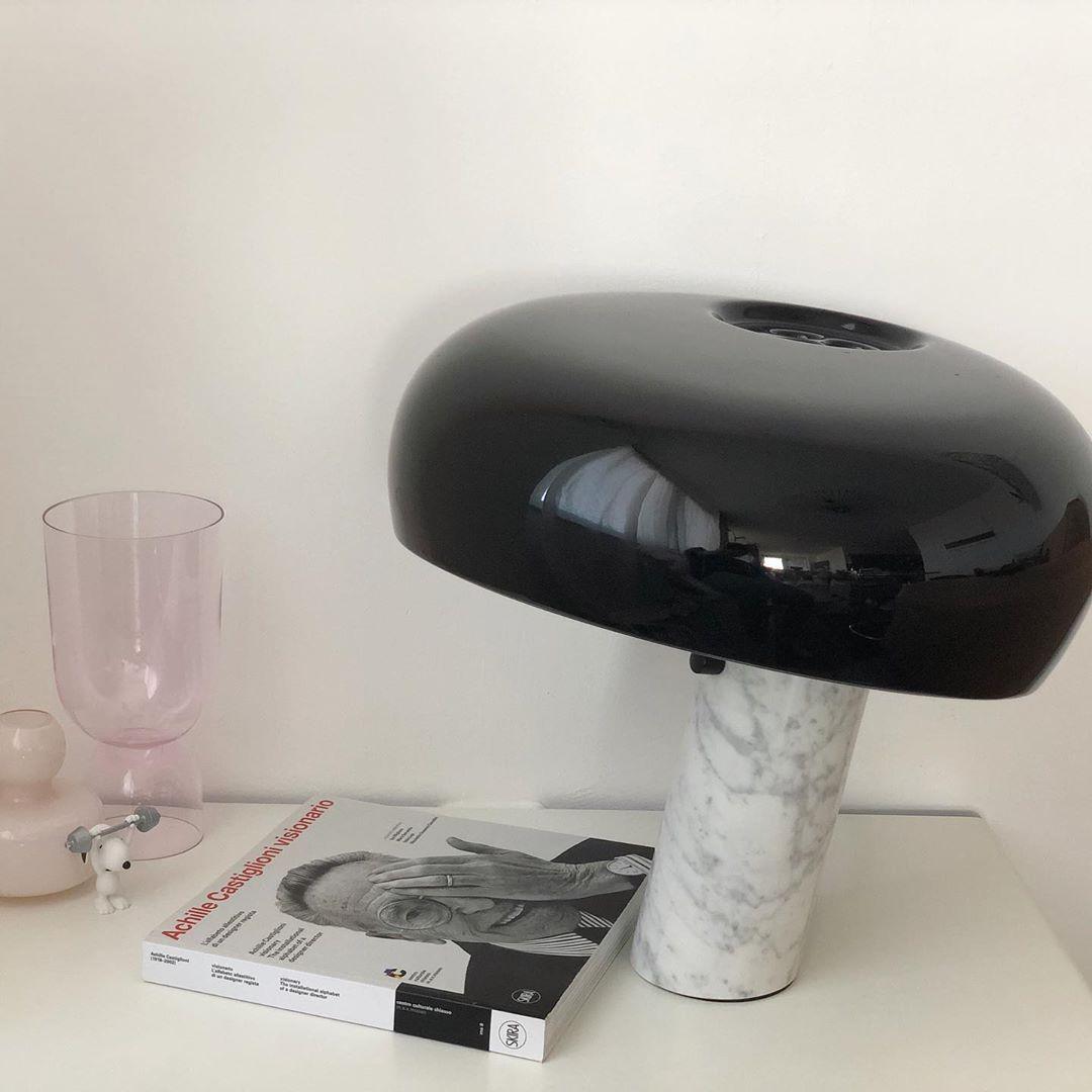 Nucleus Lampe de Table en Marbre