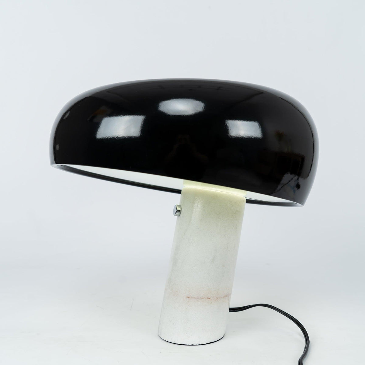 Nucleus Lampe de Table en Marbre