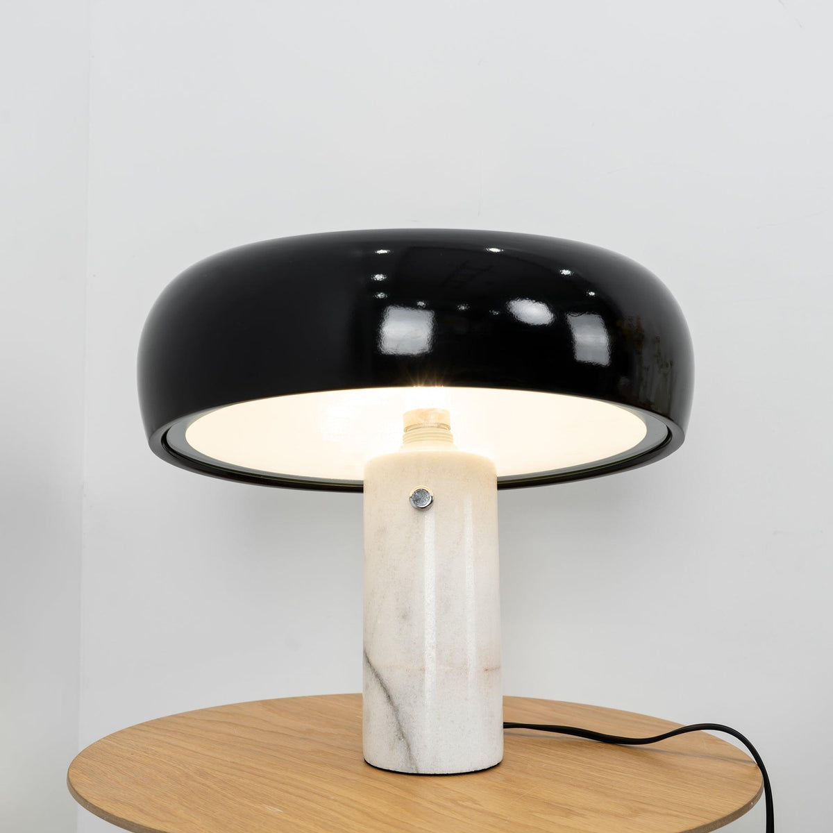 Nucleus Lampe de Table en Marbre