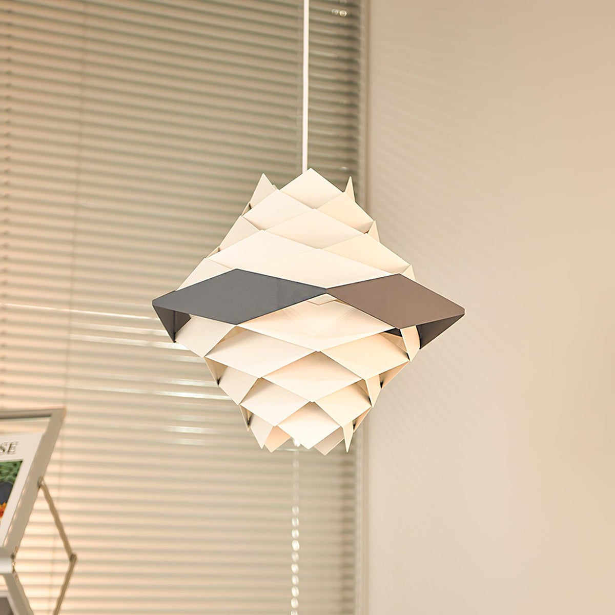 Kelliana Suspension Moderne