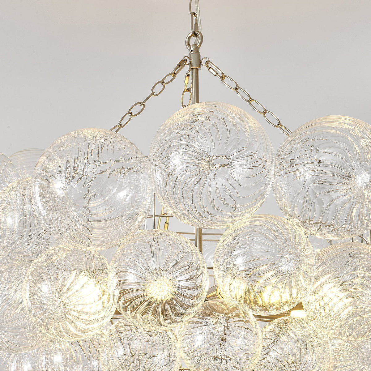 Resonel Lustre