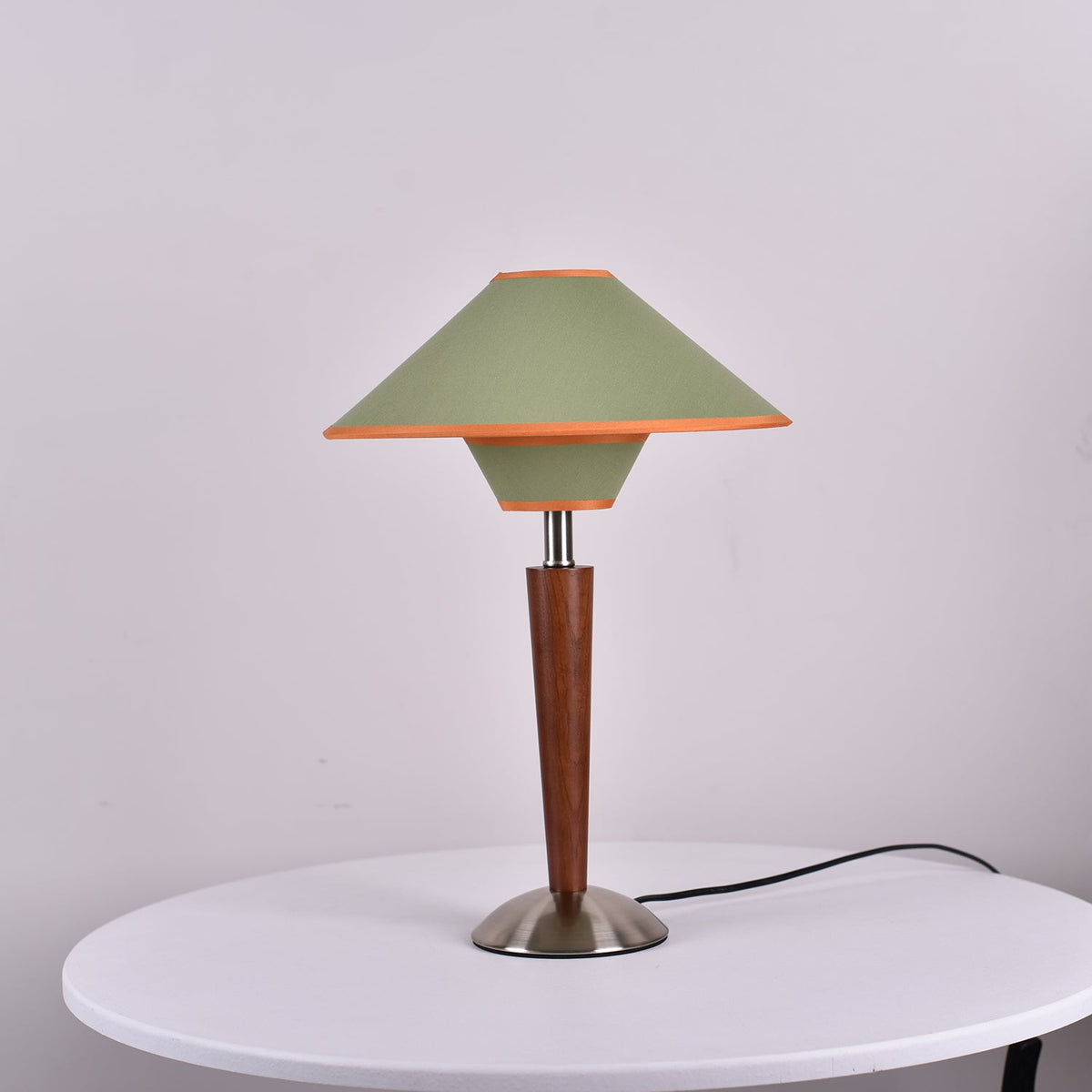 Roka Lampe de Table Talonwood