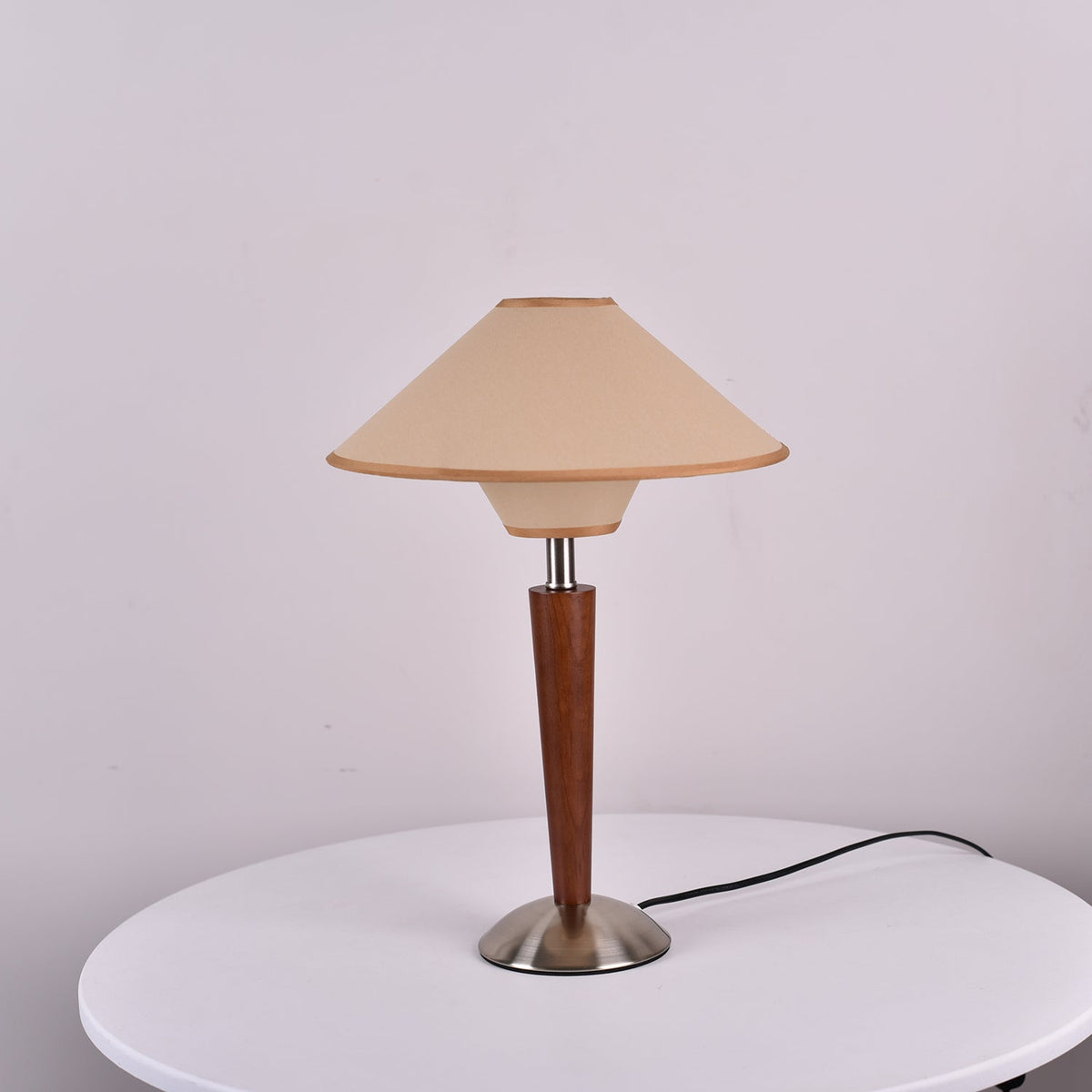 Roka Lampe de Table Talonwood
