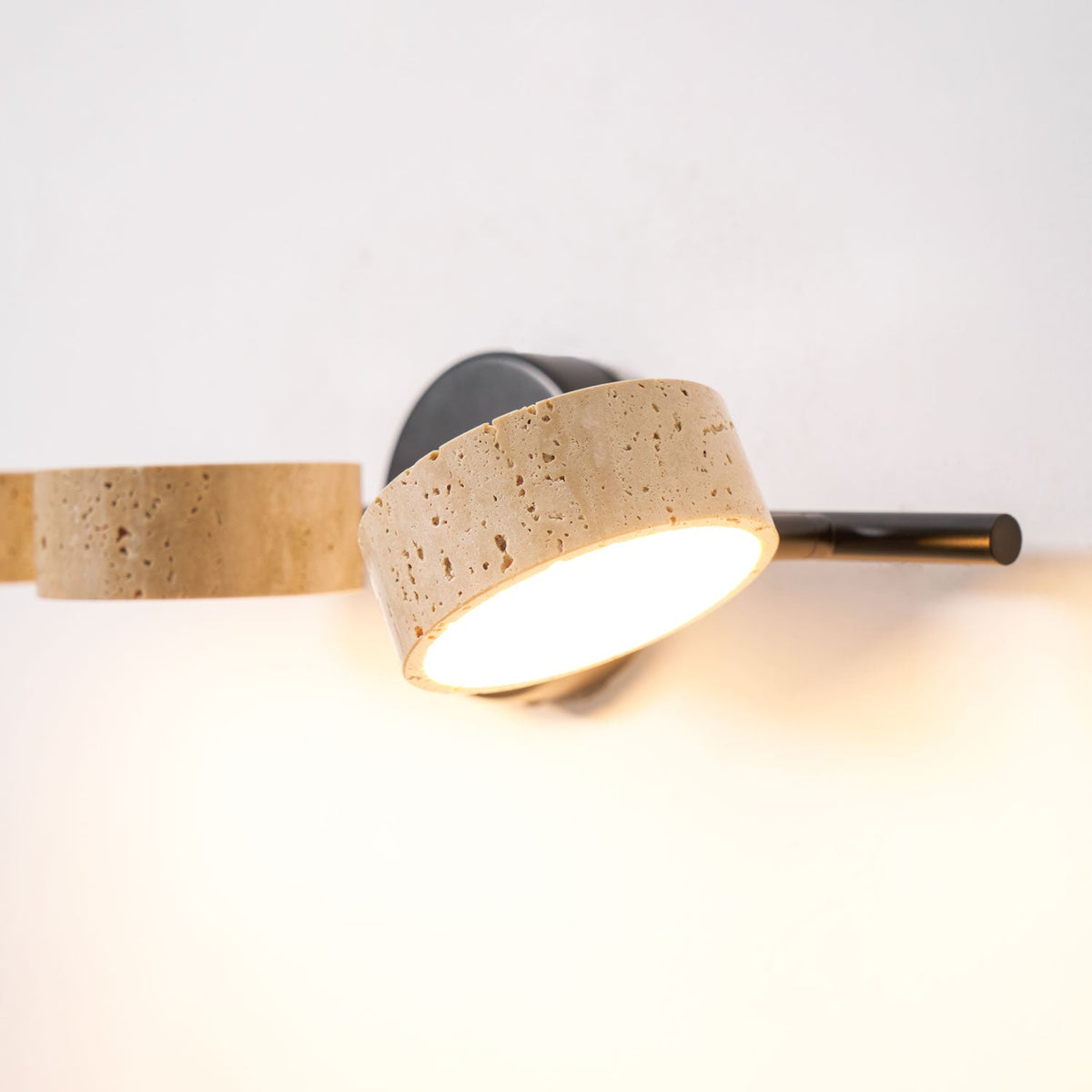 Ceshair Applique Murale Multi Tête en Travertin Lumière de Coiffeuse
