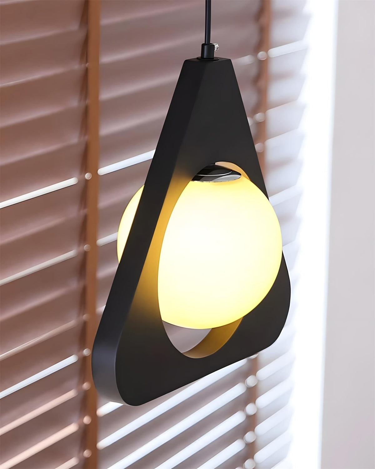 Noirielle Suspension