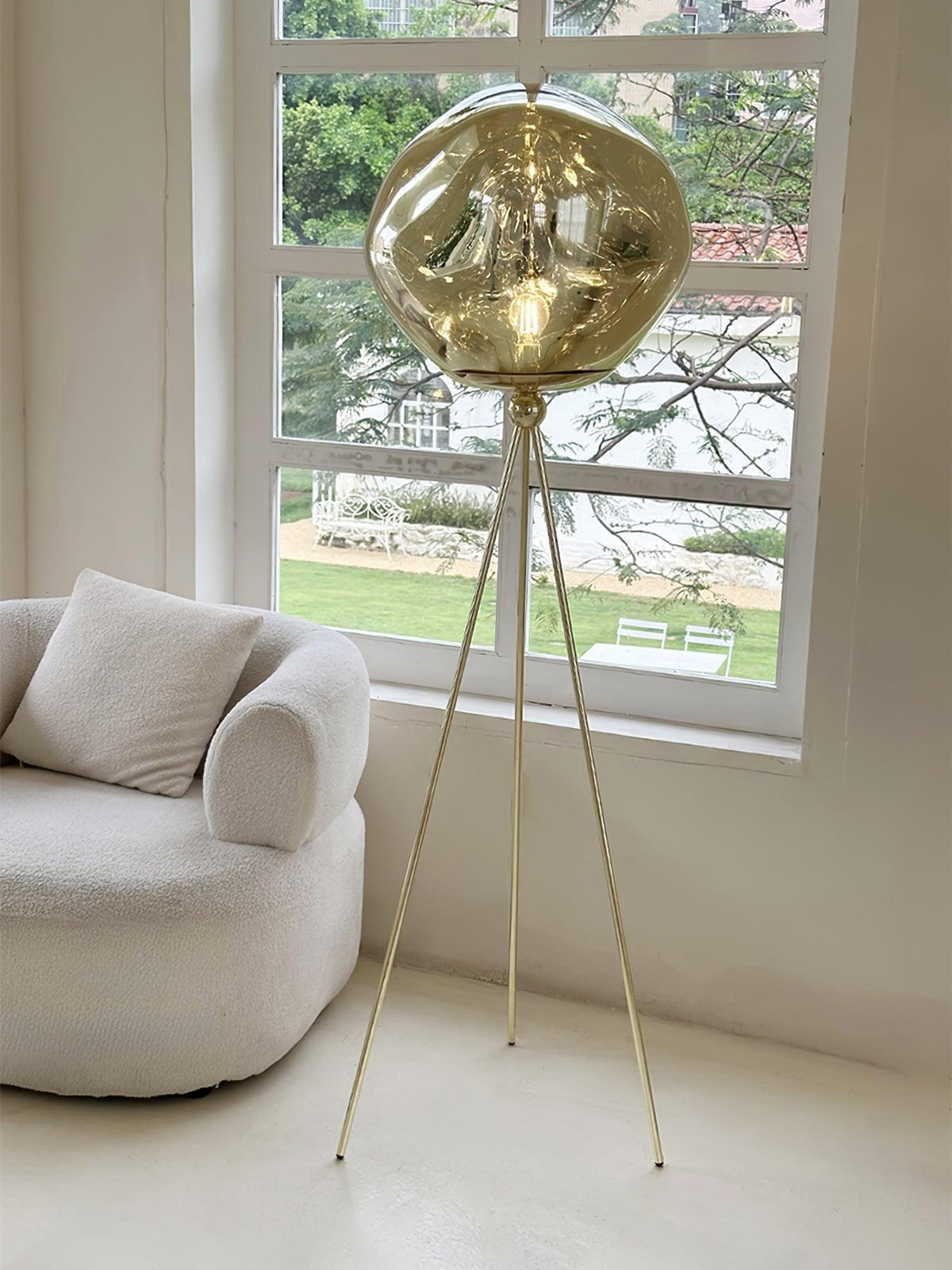 Renanira Lampadaire