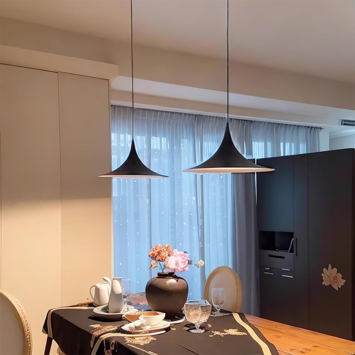 Viro Pendant Lamp Slim Neck and Wide Flare Contemporary Dining-Neutral Decor