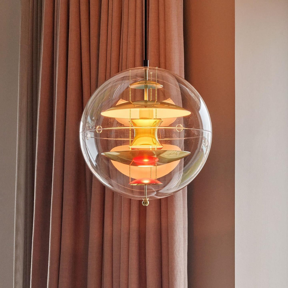 Pendant Lamp Floating Geometric Layers Clear Globe Futuristic Modern-Neutral Decor