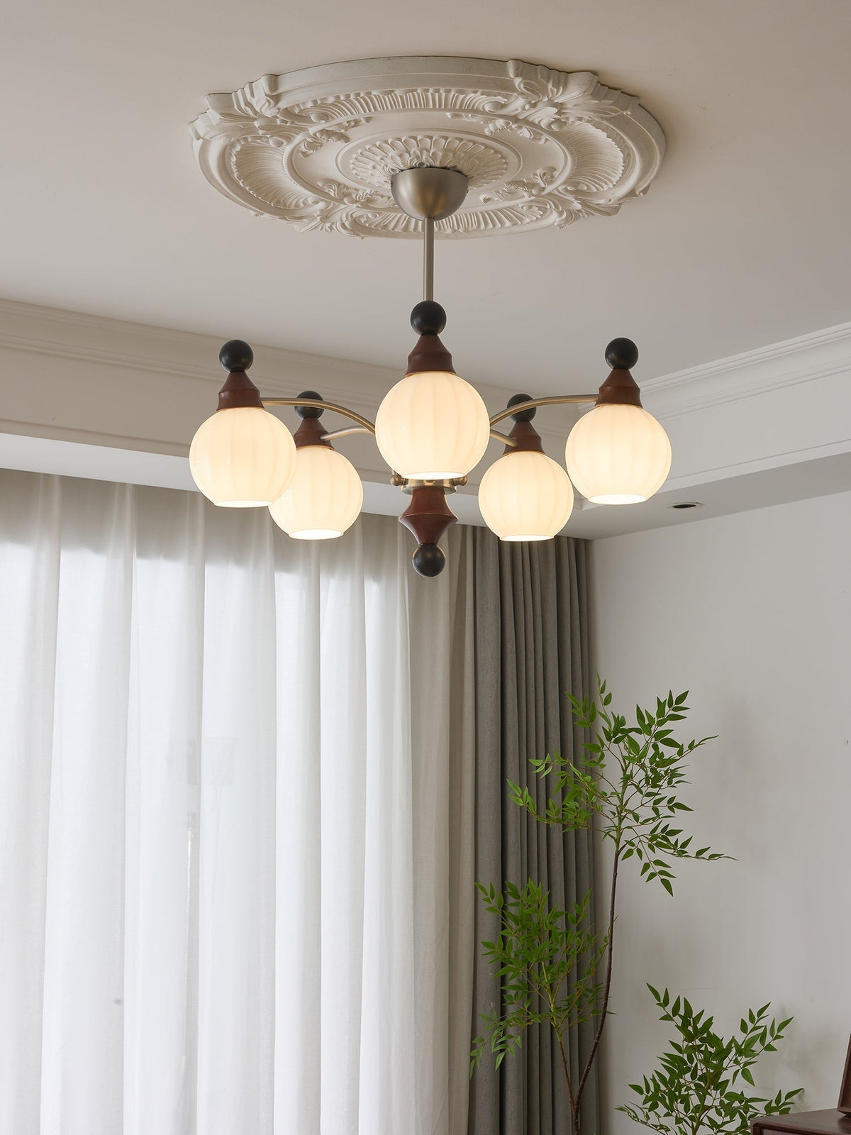 Casalis Lustre en Bois Traditionnel