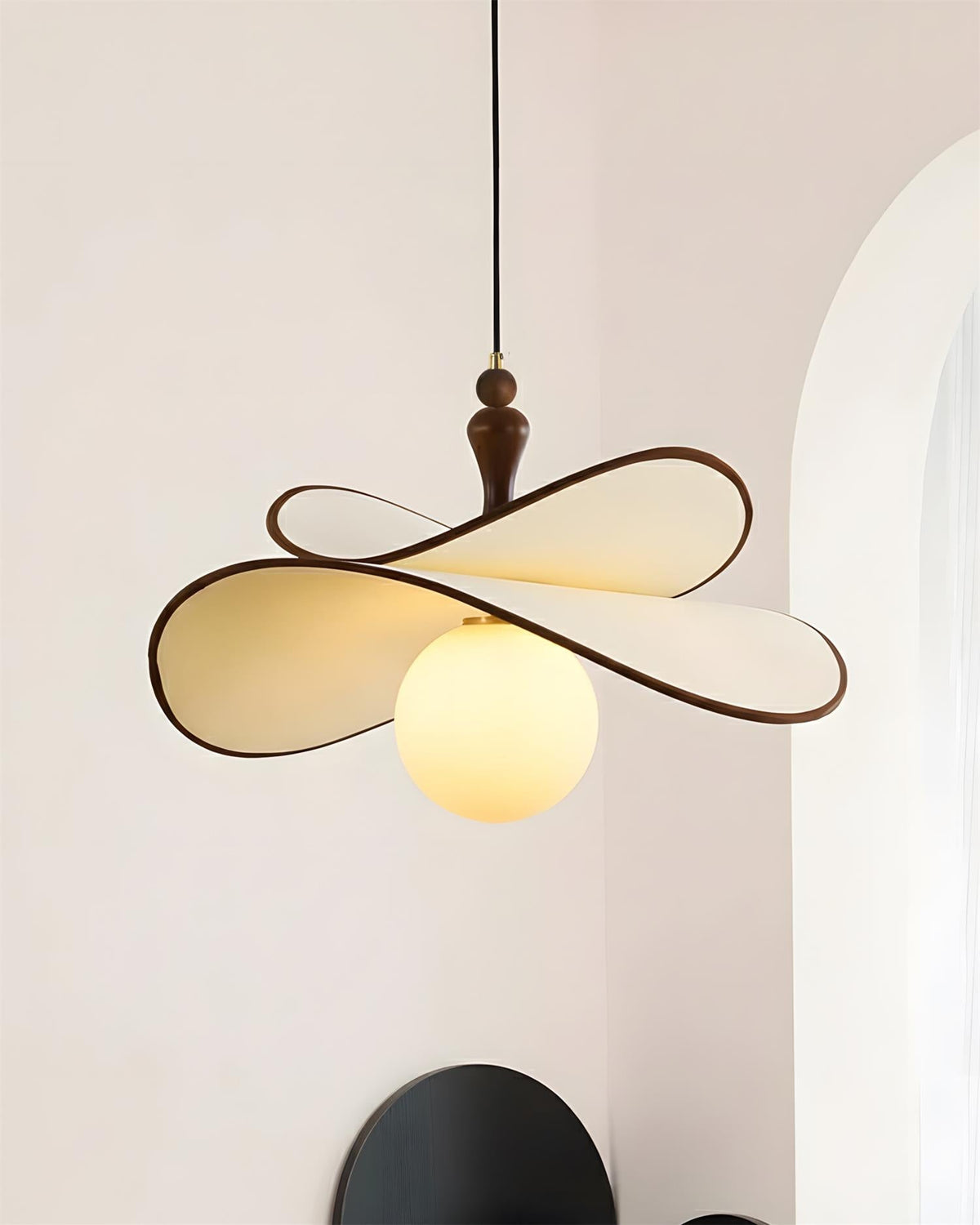 Arlena Suspension