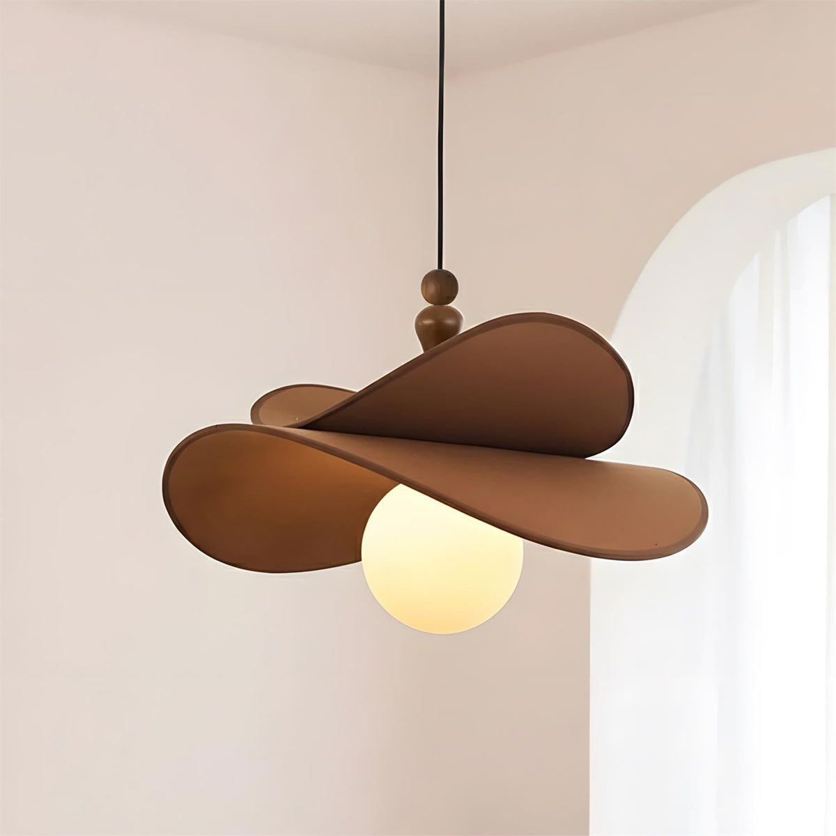 Arlena Suspension