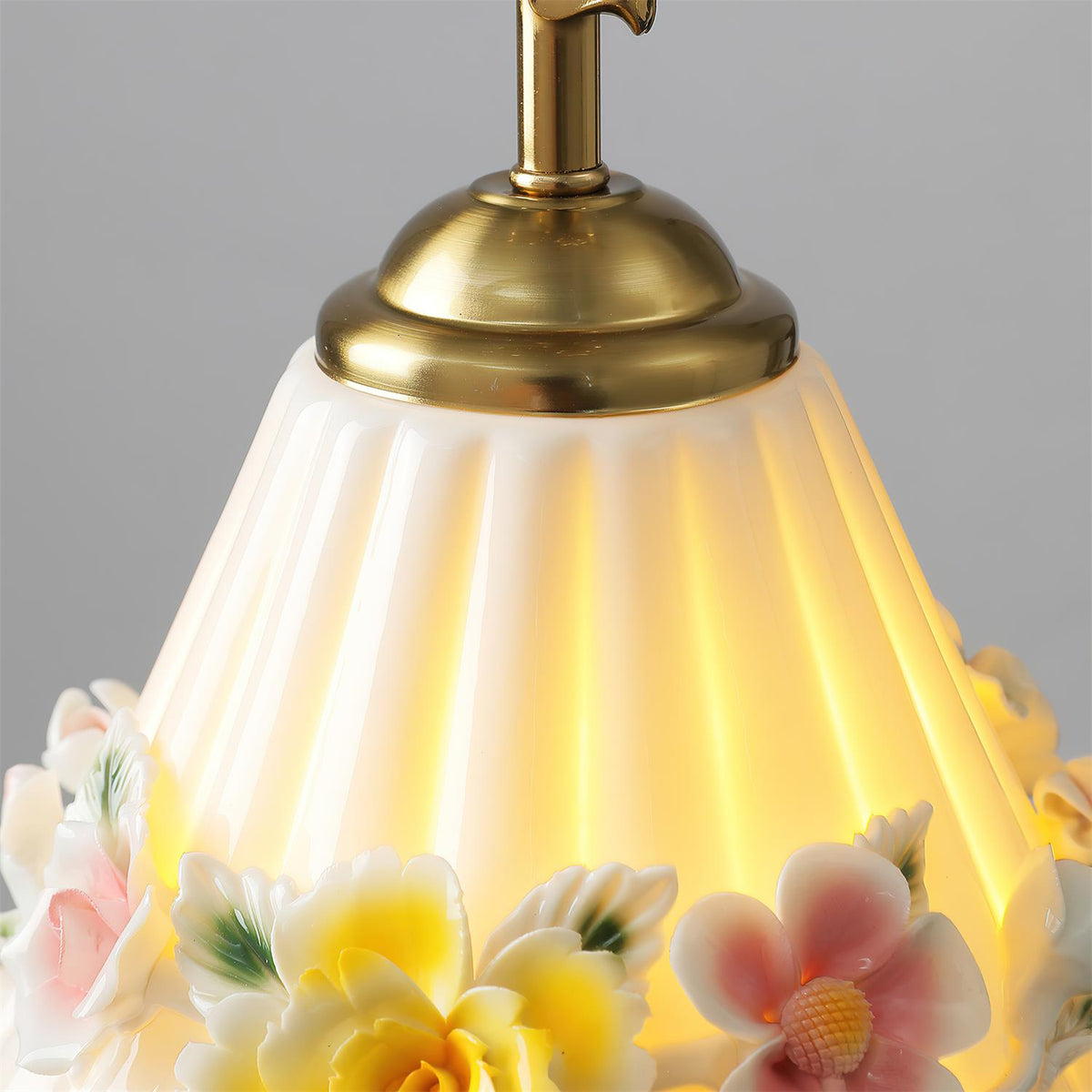 Caleeria Suspension