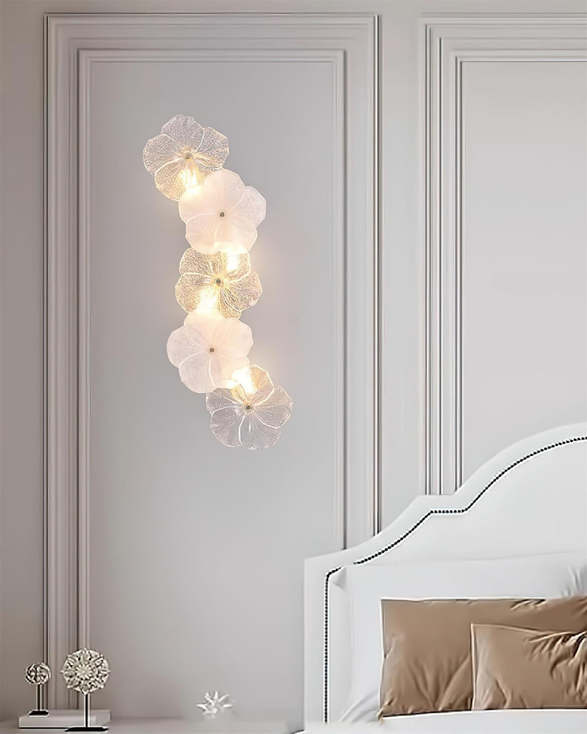 Givelle Floral Wall Lamp-Neutral Decor