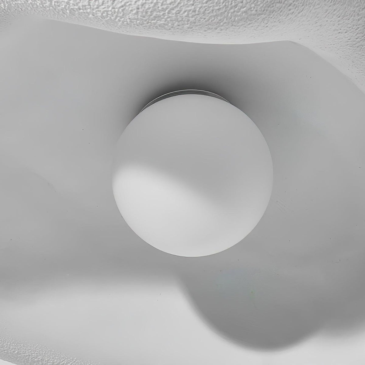 Pendant Lamp Resin in Organic Shape for Modern Interiors Natural-Neutral Decor