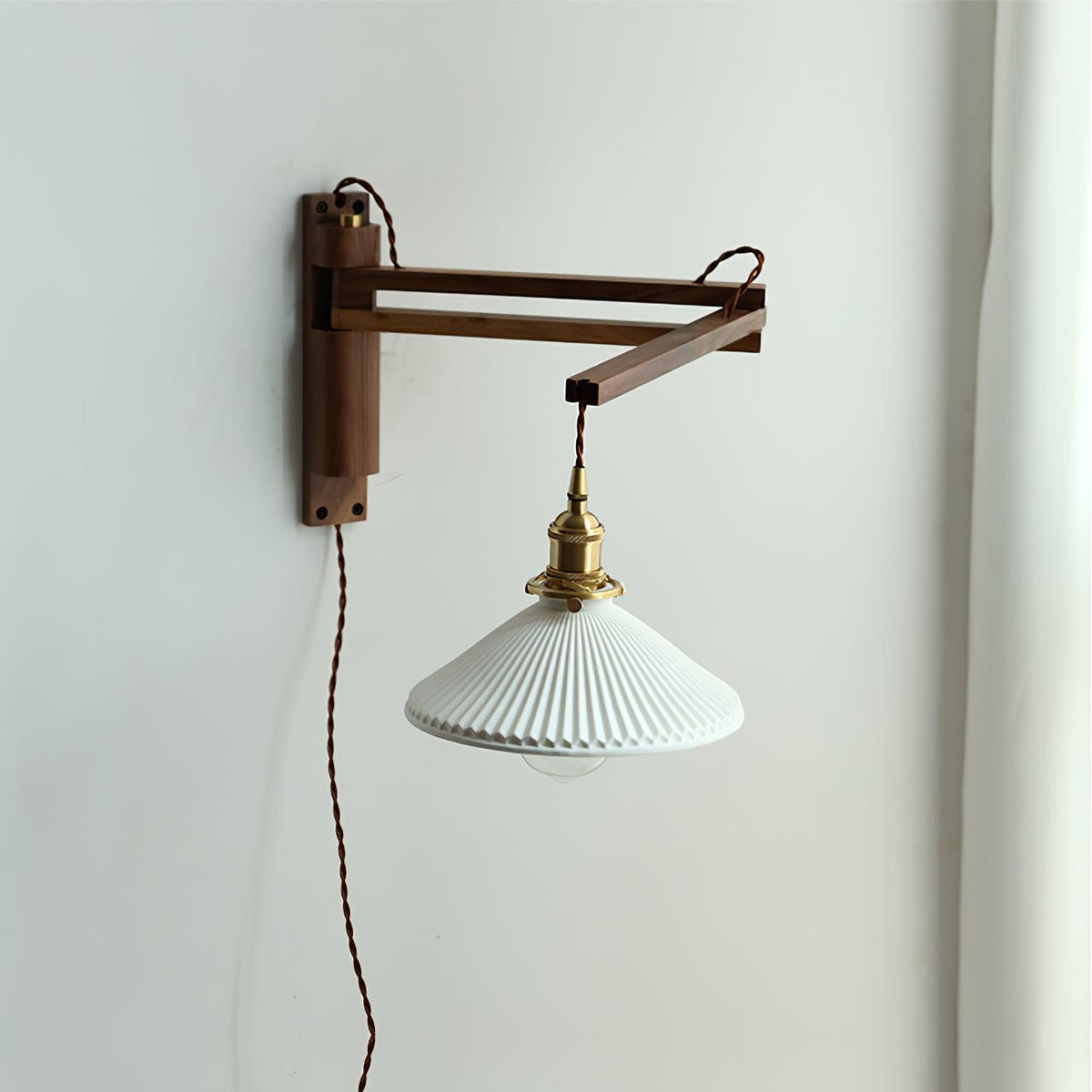 Kirine Applique Murale Télescopique en Noyer Céramique Et Bois Style Nordique