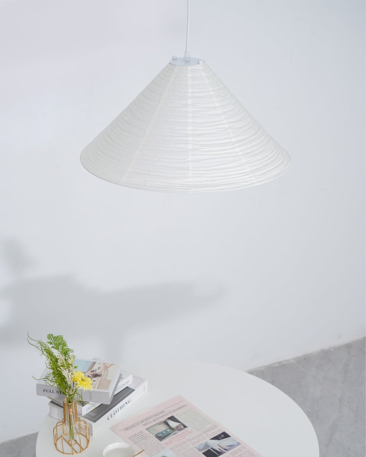 Conic Suspension Lampe Pyramidale en Papier