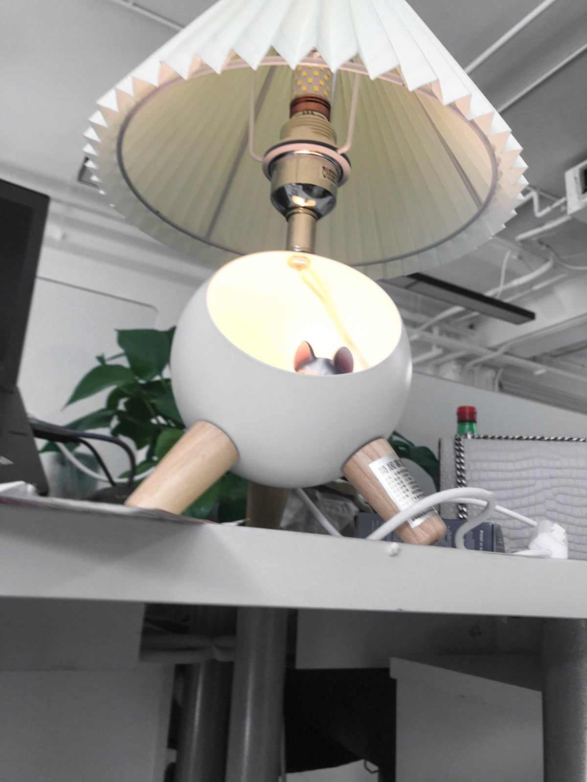 Hazelle Lampe de Table en Tissu Moderne