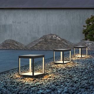 Ferra Lampadaire d’extérieur solaire rechargeable contemporain