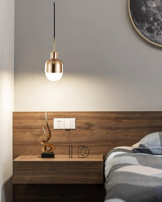 Oliver Suspension minimaliste