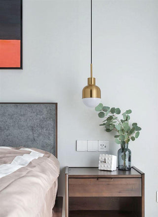 Oliver Suspension minimaliste