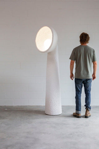 Ernionis Lampadaire en Céramique Texturée