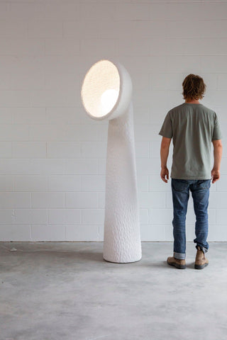 Ernionis Lampadaire en Céramique Texturée