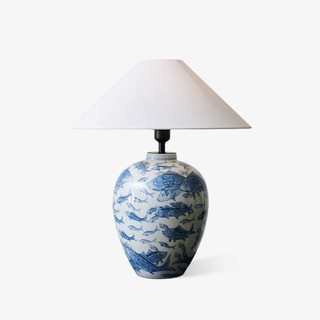 Tel Lampe de Table en Tissu Traditionnelle