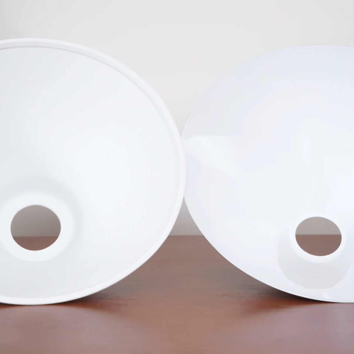Zaya Applique Murale Minimaliste en Métal