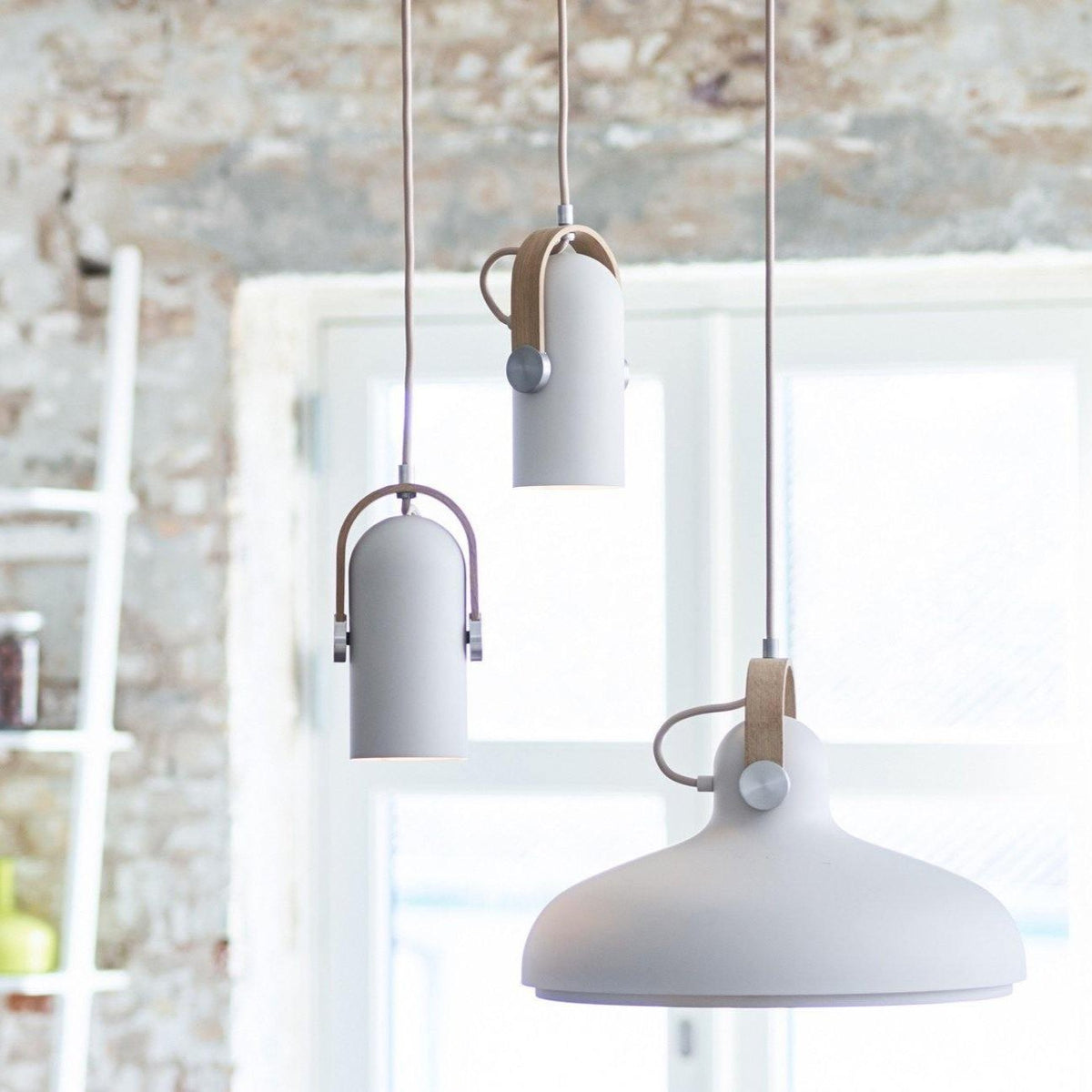 Lunaire Suspension Industrielle