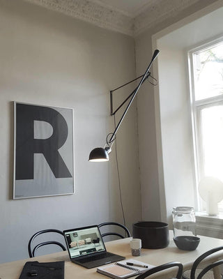 Aella Moderne Minimaliste Long Bras Applique Murale