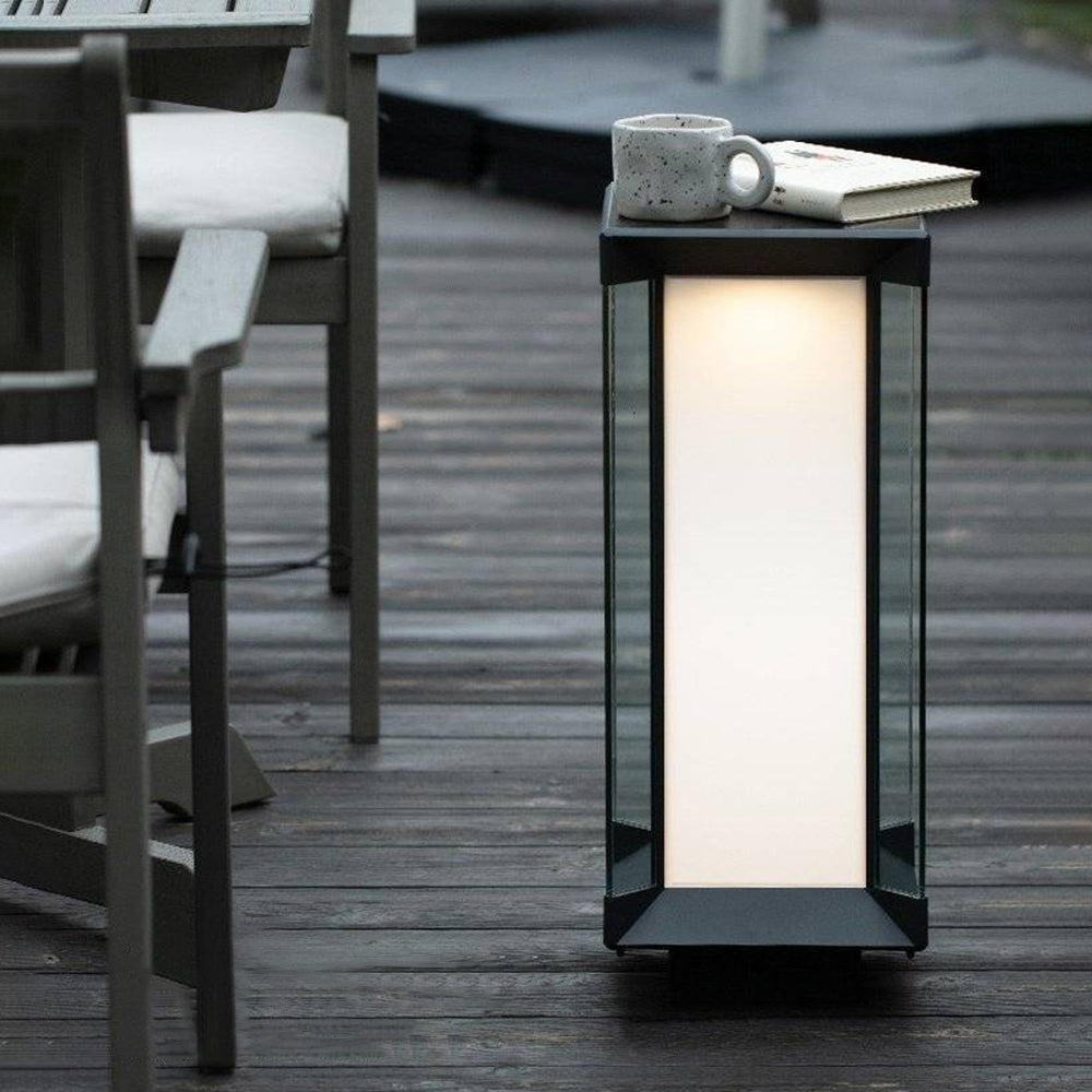 Ray Borne Extérieure Rectangulaire Moderne, Métal/Verre, Blanc/Noir, Cour