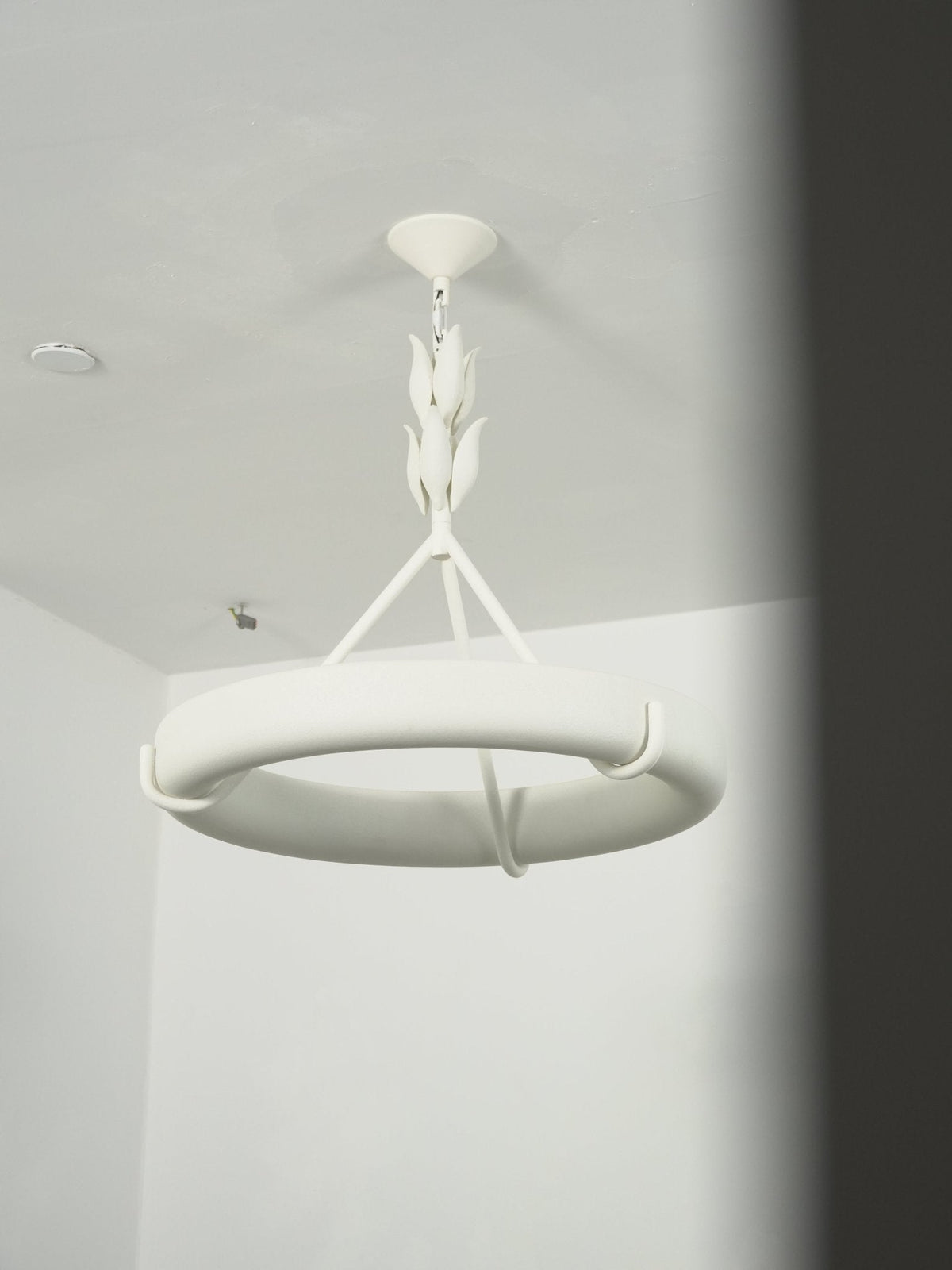 Tinsley Plaster Chandelier-Neutral Decor
