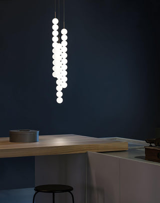 Elindra Suspension artistique en plastique