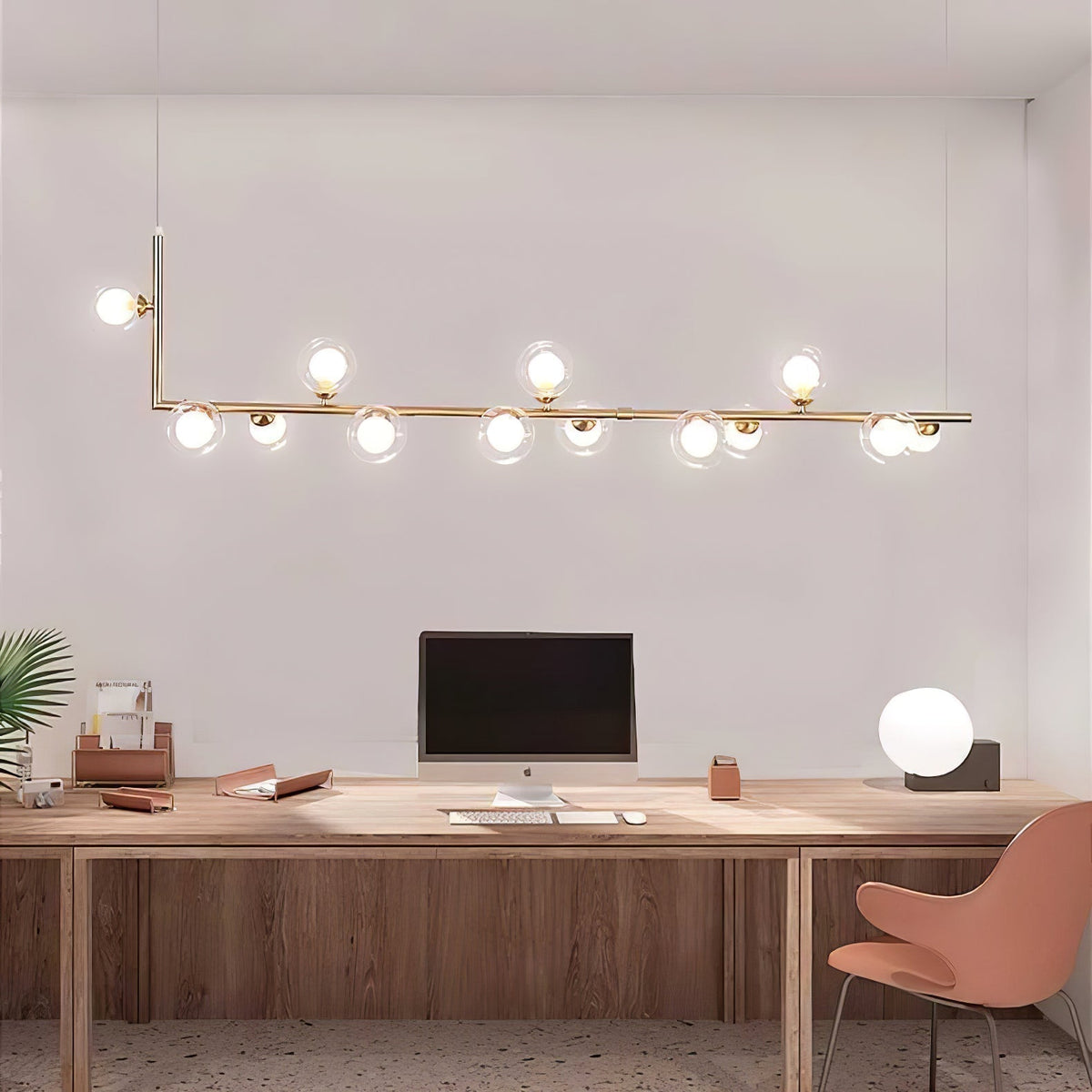 Finnise Lustre en Verre avec Structure en Acier Noir Linéaire
