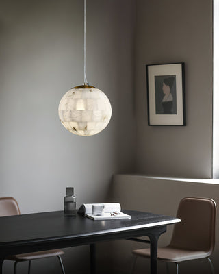 Fljotuvye Suspension en Alabastre Boule Moderne