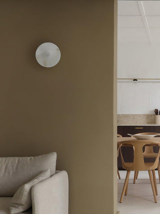 Yunhua Alabaster Wall Lamp-Neutral Decor