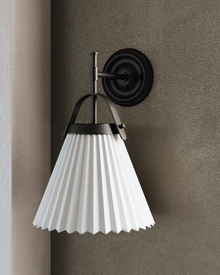 Pure Lampe Murale Plissée En Tissu Et Laiton Élégance Premium