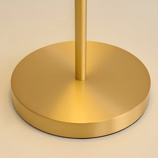 Alexander Lampe à Poser