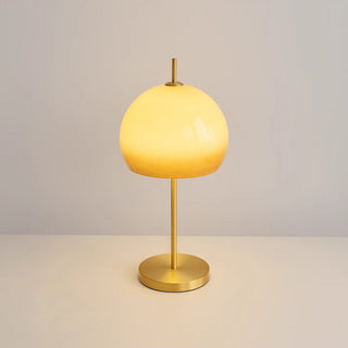 Alexander Lampe à Poser