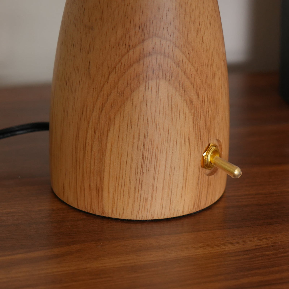Ianthe Lampe de Table