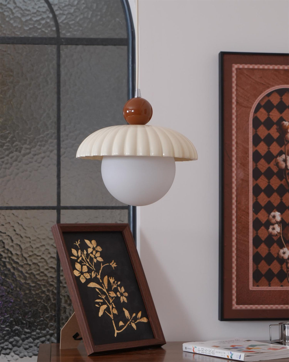 Alien Retro Charm Pendant Light-Neutral Decor