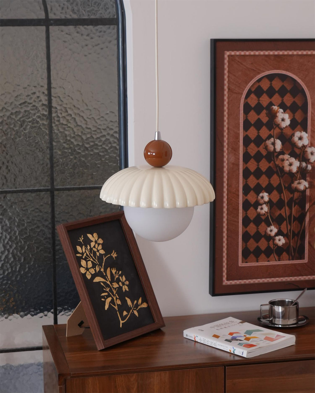 Alien Retro Charm Pendant Light-Neutral Decor